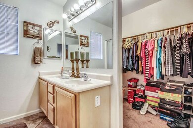 Master Bathroom/Walk in Closet