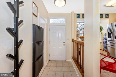 9508 Clocktower Ln, Columbia, MD 21046 - photo 3