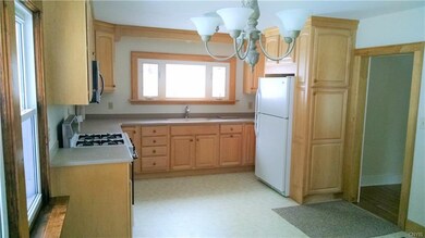 Beautiful light and bright kitchen with lots of ca