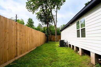 4414 Penhurst St, Houston, TX 77093 - photo 5