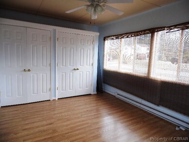 228 Brizendine Ln, Dunnsville, VA 22454 - photo 6