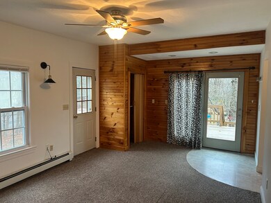 31 Wellington St unit 2, Medway, MA 02053 - photo 6