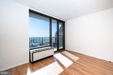 1420 00 Locust St unit 24R, Philadelphia, PA 19102 - photo 6