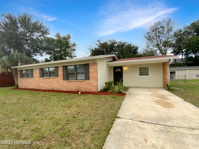 5040 Mcmanus Dr, Jacksonville, FL 32210 - photo 2