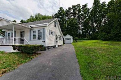 104 Pershing Dr, Schenectady, NY 12302 - photo 2