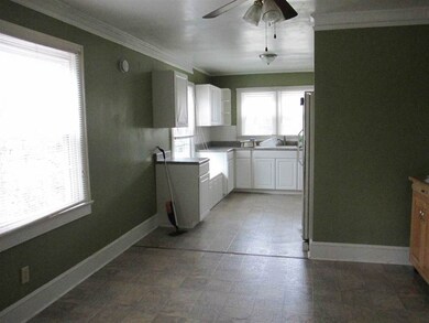 217 S Elm St, Pendleton, SC 29670 - photo 4