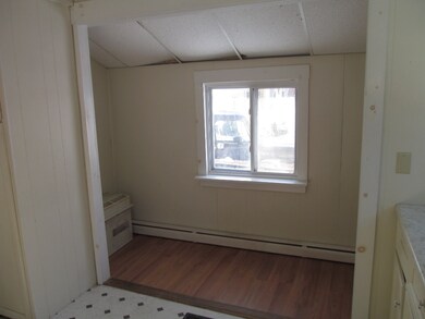 16 Lower Landing Mhp Park, Charlestown, NH 03603 - photo 5