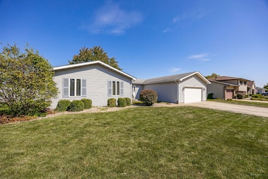 103 E Coady Dr, Minooka, IL 60447 - photo 3