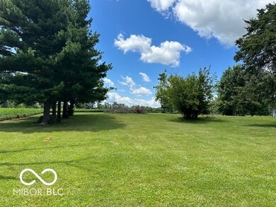 19824 Lamong Rd, Sheridan, IN 46069 - photo 2