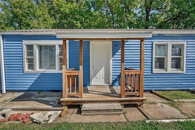 1003 W College St, Independence, MO 64050 - photo 3