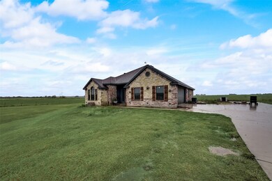 181 Grays Creek Cir, Ennis, TX 75119 - photo 4