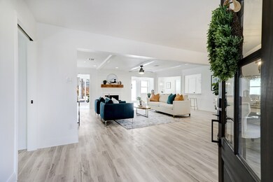 10114 Sugar Hill Dr, Houston, TX 77042 - photo 6