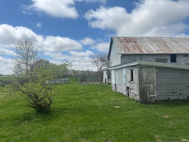 56763 Tulip Rd, New Carlisle, IN 46552 - photo 7