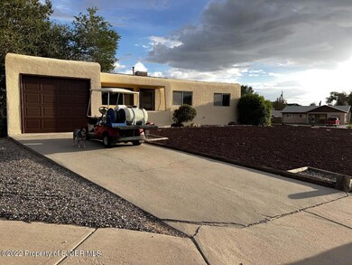 5401 Largo Cir, Farmington, NM 87402 - photo 2