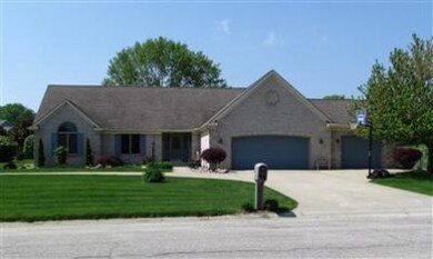 774 E Remington Square, La Porte, IN 46350 - photo 2