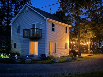 62560 Gilmore twilight back door