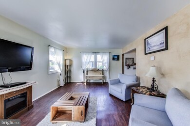 12025 Dove Cir, Laurel, MD 20708 - photo 6