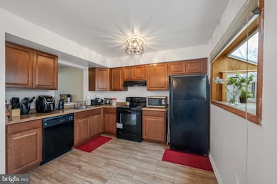 14122 Oakpointe Dr, Laurel, MD 20707 - photo 6