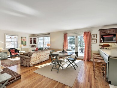 Dining area off kitchen