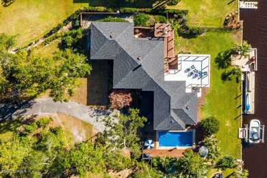 Unique Mid-Century Modern Style