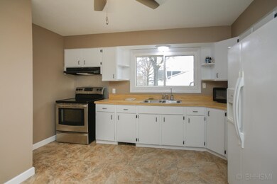 47 s. 28th st-106