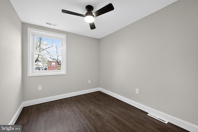 1556 Summit St, Marcus Hook, PA 19061 - photo 5