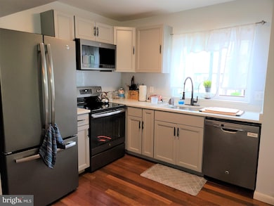 15708 Dorset Rd unit 301, Laurel, MD 20707 - photo 4