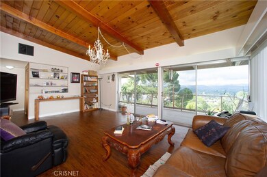 5101 Cerrillos Dr, Woodland Hills, CA 91364 - photo 2