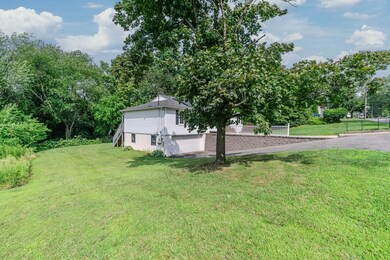 20 W Allen Ridge Rd, East Longmeadow, MA 01028 - photo 3