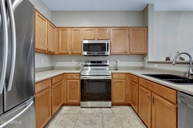 7032 W Alta Vista Rd-8