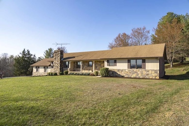 3815 Dundee Rd, Stanardsville, VA 22973 - photo 4