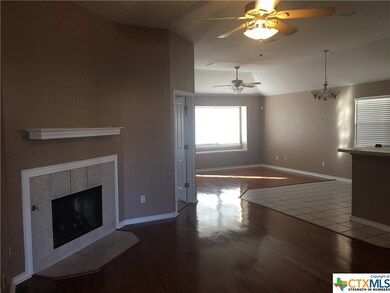 1801 Pearce Ct, San Marcos, TX 78666 - photo 4