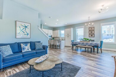 427 Dolphin Dr Santa Rosa-013-019-32411-