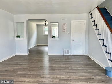 7140 Erdrick St, Philadelphia, PA 19135 - photo 6