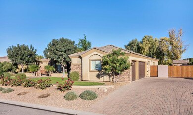 6866 E Ingram Cir-large-001-9-Front Exte