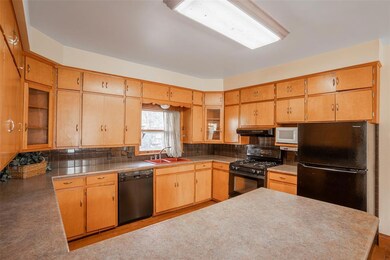 20 S Oak Park Ave, Colfax, IA 50054 - photo 6