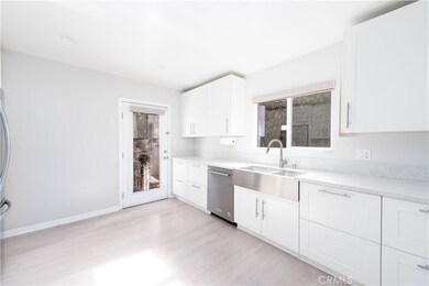 22035 De la Osa St, Woodland Hills, CA 91364 - photo 5