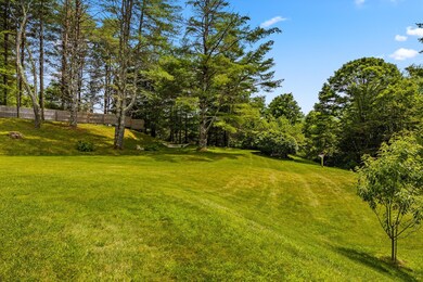 2564 Stage Rd, South Pomfret, VT 05067 - photo 7