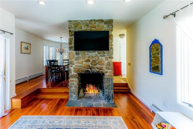 399 Mansfield View Rd, Stowe, VT 05672 - photo 6