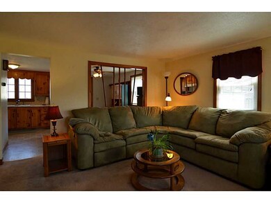 145 Oak Crest Dr unit 147, Riverside, RI 02915 - photo 5