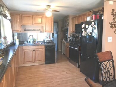 616 Santa fe Ave, Carpentersville, IL 60110 - photo 6