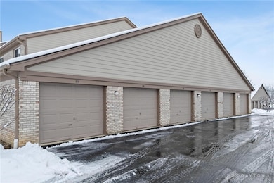 1740 Piper Ln unit 102, Dayton, OH 45440 - photo 3