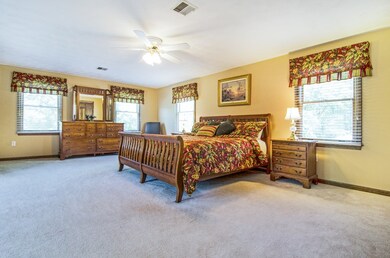 47 Wampanoag Dr, Franklin, MA 02038 - photo 7