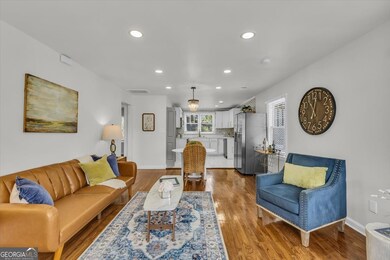 515 W 59th St, Savannah, GA 31405 - photo 5