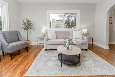 1209 Ridgeway St NE0007