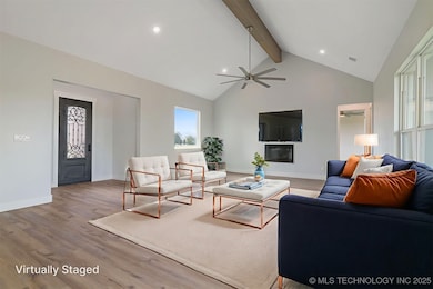 223 Vaughn Ln, Calera, OK 74730 - photo 6