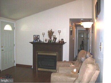 517 Fern Ave, Woodbury, NJ 08096 - photo 5