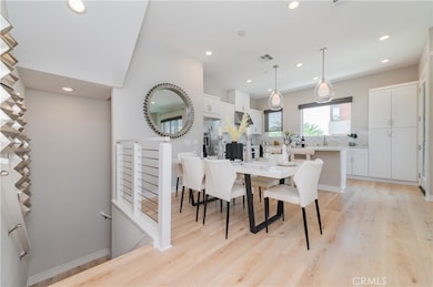 421 Transport, Tustin, CA 92782 - photo 5