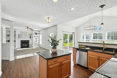 82 Mccullough Dr, Springboro, OH 45066 - photo 4