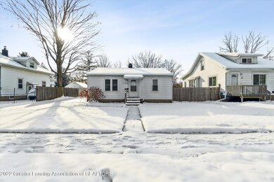 621 W Berry Ave, Lansing, MI 48910 - photo 3